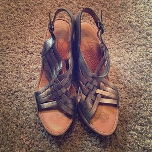 Cute metallic silver Born wedges