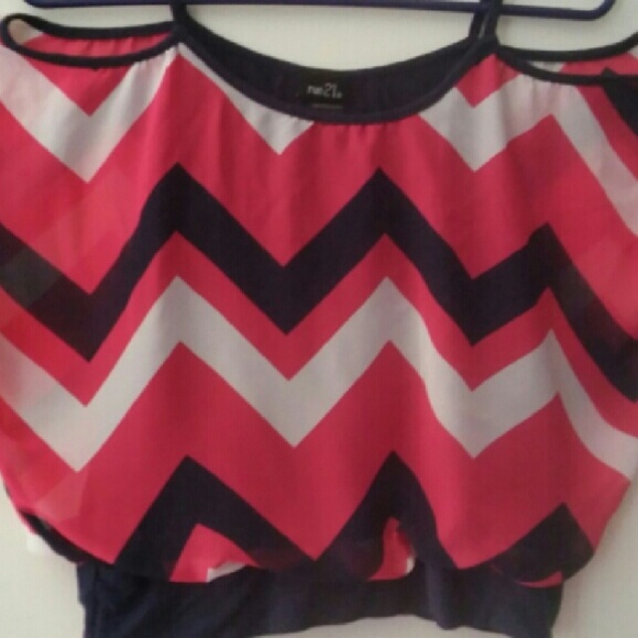 Top - Picture 2 of 2