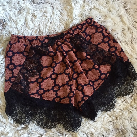 Kimchi Blue Pants - <SOLD> Kimchi Blue Boutique lace short