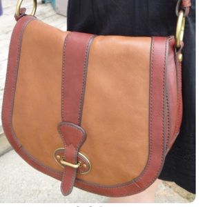 Brown leather fossil saddle bag, EUC