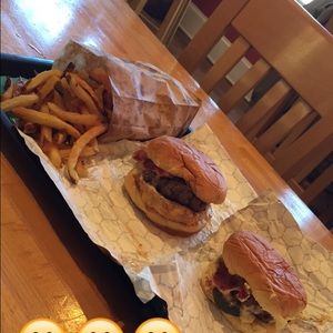 Meet your Posher, Zoe