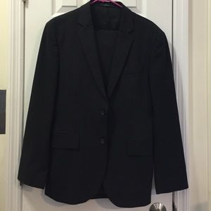 Men's Black Suit Set: Jacket and Pants. 100% Wool