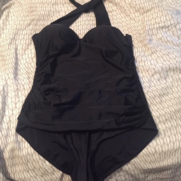 Black retro pinup style swimsuit NWOT