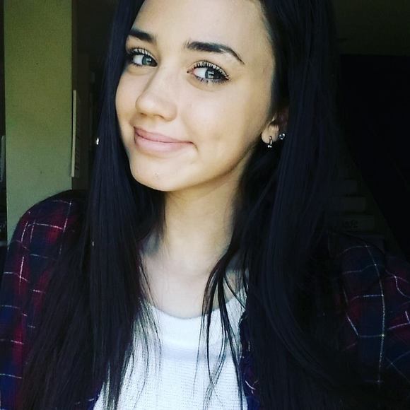 Meet your Posher, Grace - Picture 1 of 1