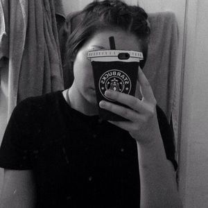 Meet your Posher, Isabel