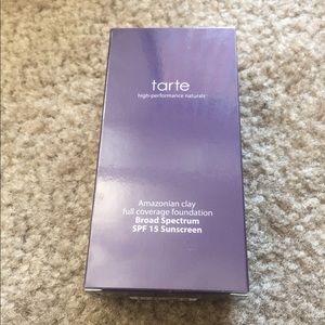 Tarte Amazonian Clay Foundation in Medium Honey
