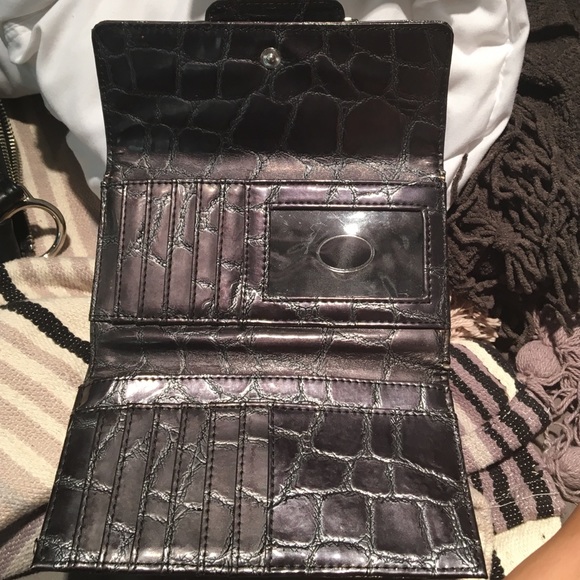 Guess wallet - Picture 2 of 4