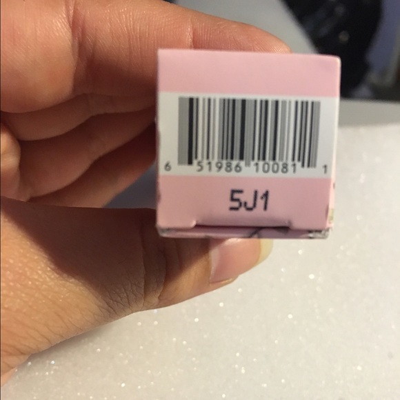 💋💄Too Faced Le Créme Lipstick💄💋  Berry Naughty - Picture 3 of 4