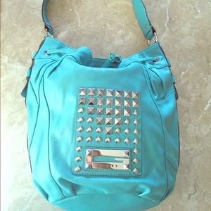Guess bucket bag!