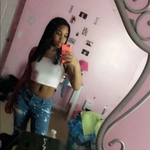 Meet your Posher, Aniya