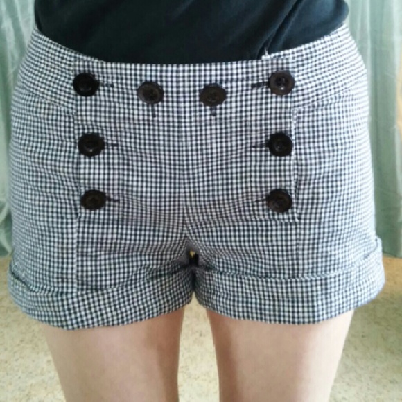 High waisted Bebe shorts - Picture 1 of 4