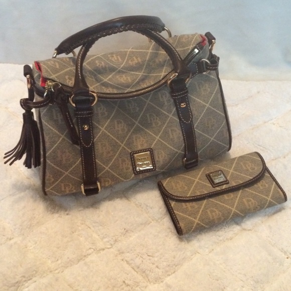 Dooney and Bourke maxi quilt satchel with wallet