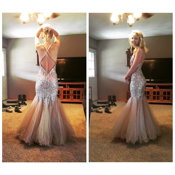 Blush prom dress worn 2 times, good condition