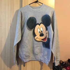 Disneyland Mickey Mouse grey crew neck sweatshirt