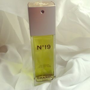 Chanel N19 EAU DE TOILETTE