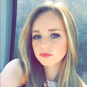 Meet your Posher, Alison