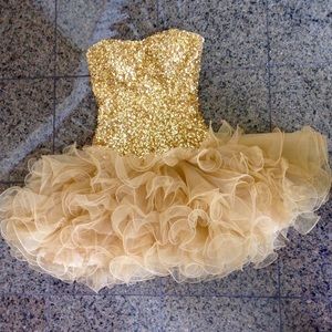 Gold strapless Sherri Hill cocktail dress