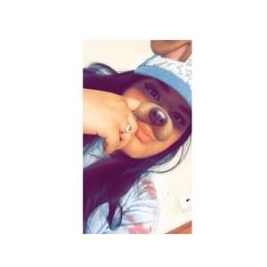 Meet your Posher, Paola