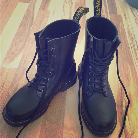 Dr. Martens Shoes - Dr. Martens Drench 8-Eye Boot
