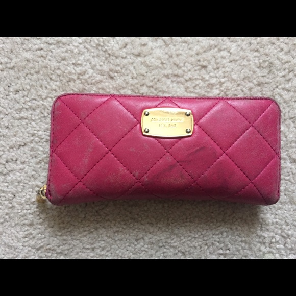 Michael Kors Handbags - Micheal Kors Wallet