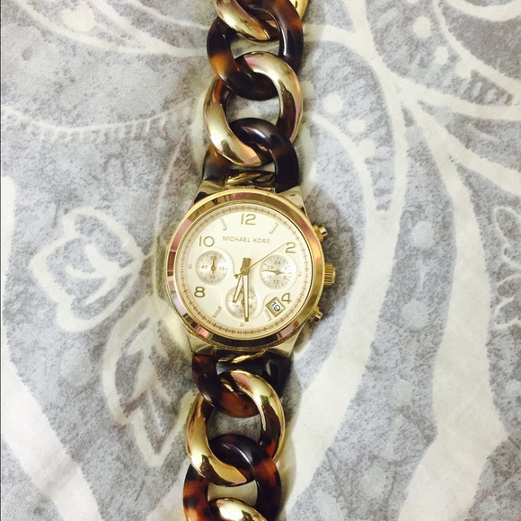 MK watch