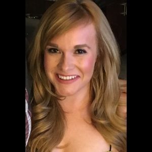 Meet your Posher, Elyse