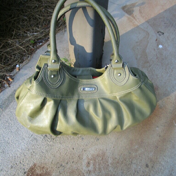 Emilie M shoulder bag