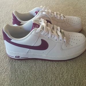 Brand new purple Nike Air - size 9