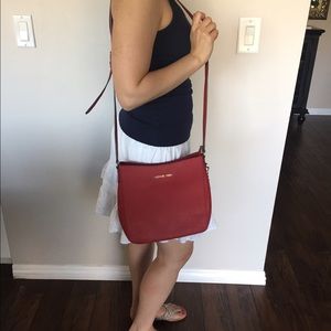 Micheal Kors crossbody handbag