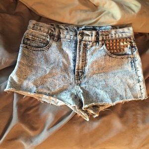 Super Cute&Fun High Waisted shorts from Forever 21