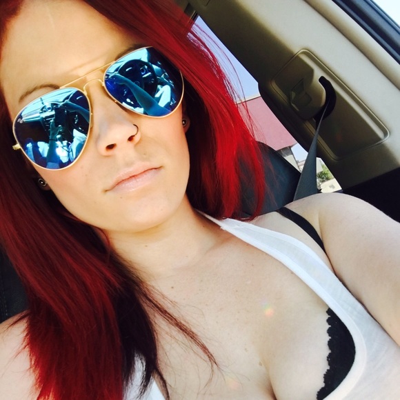 Meet your Posher, Shannon - Picture 3 of 7