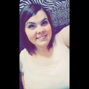 Meet your Posher, Rebecca