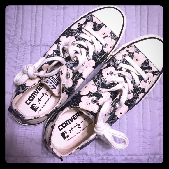 Converse 8 limited edition new!!