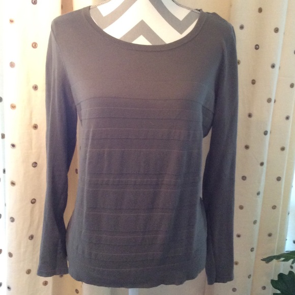 Olive green lightweight sweater Ann Taylor