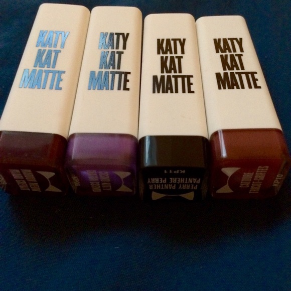 2⃣DAY 🅾NLY❗️Katy Perry: Covergirl Lipsticks - Picture 3 of 3
