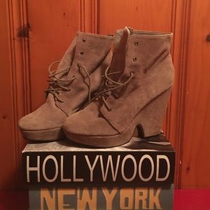 FINAL SALE- 🎉 Ankle boots from urban outfitters