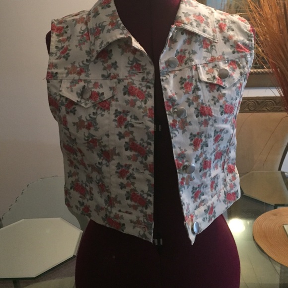 Floral vest
