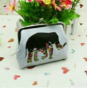 One hour sale! Donating in an hour!