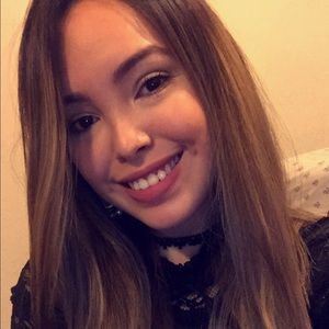 Meet your Posher, Daniela