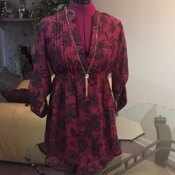 Floral burgundy tunic