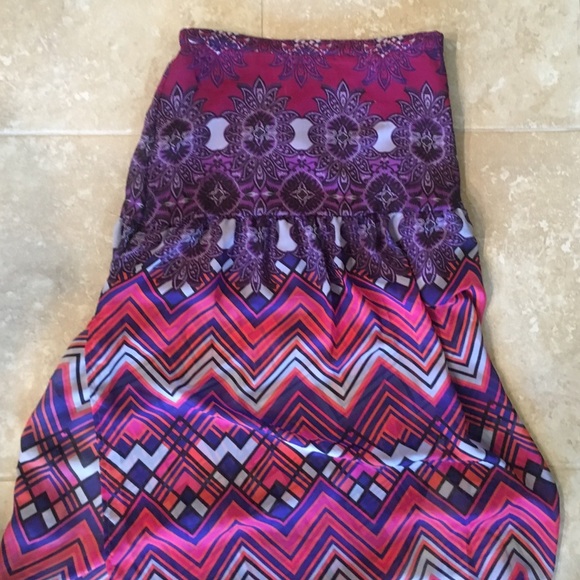 Chiffon printed maxi skirt size large, NWOT - Picture 2 of 4