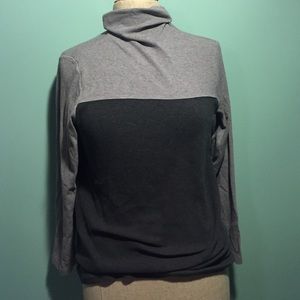 🎉L.L. Bean Grey Long-Sleeve Turtleneck