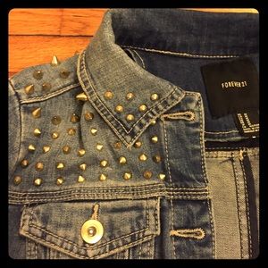 ✂️price cut✂️Jean jacket, Forever 21, studded