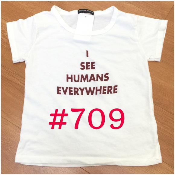 BM "I see human every where" Mason Top NWT