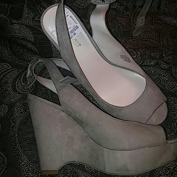 Nine west wedges - Offers!!
