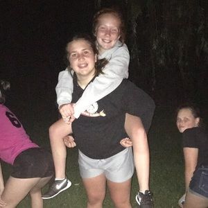 Meet your Posher, Ali