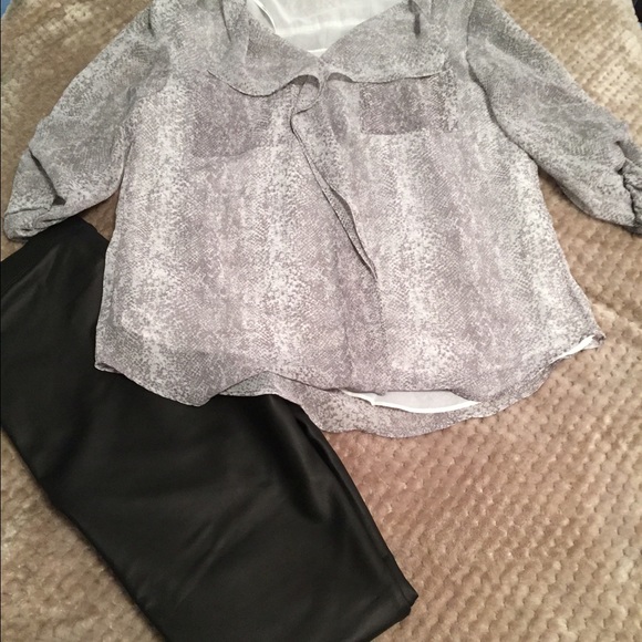 Calvin Klein Ruffled blouse - Picture 2 of 3