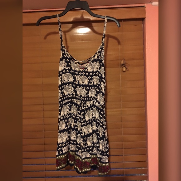 Romper - Picture 2 of 2