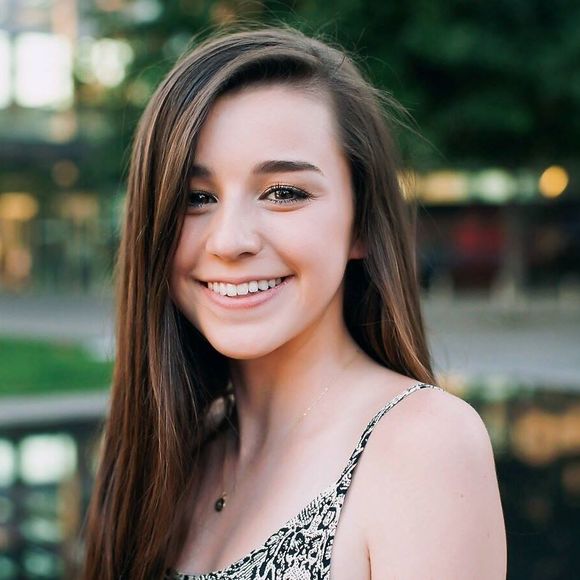 Meet your Posher, Harper