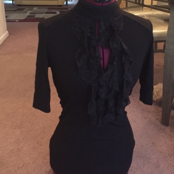 Lace ruffles forever 21 top